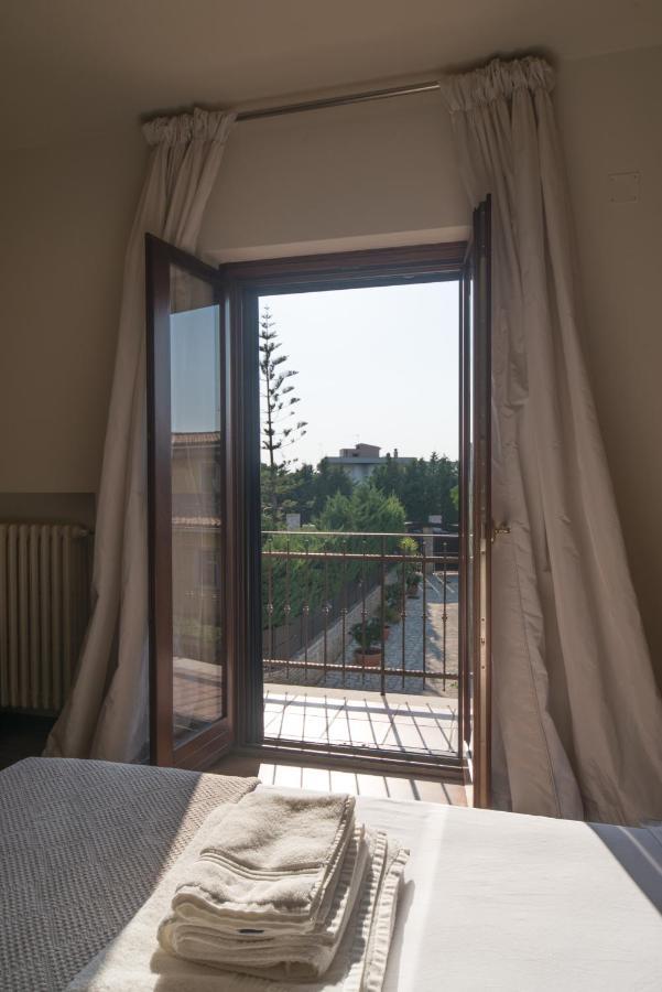 Villa Pietra Bianca Trani Esterno foto
